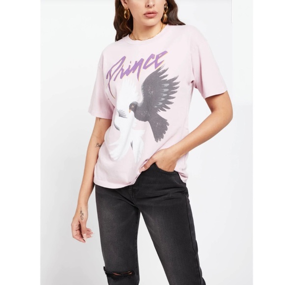 Daydreamer Prince World Tour Tee in Blush Pink